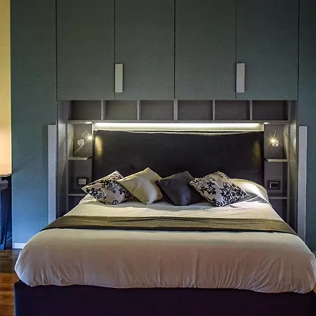 Seaside Caracciolo Pensión