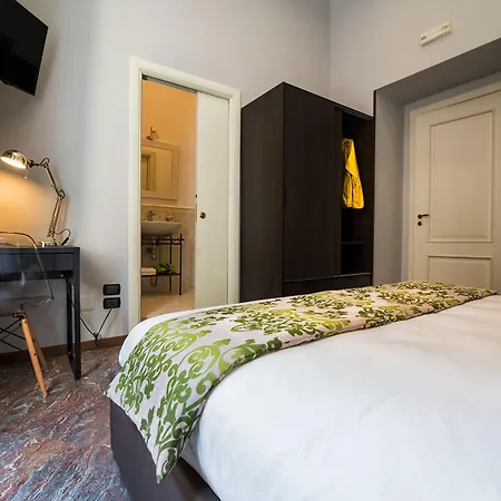 Seaside Caracciolo Pensión 4*