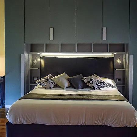 Seaside Caracciolo Pensión