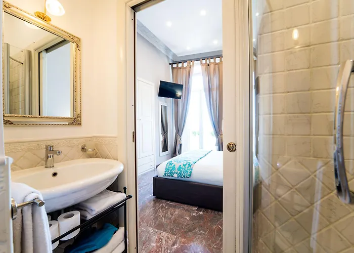 Seaside Caracciolo 나폴리