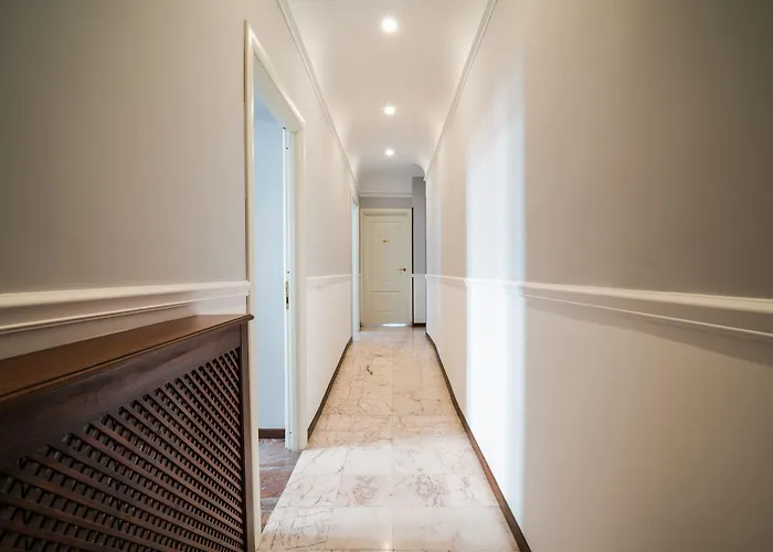 Seaside Caracciolo 나폴리