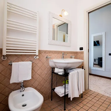 Гостевой дом Seaside Caracciolo 4*