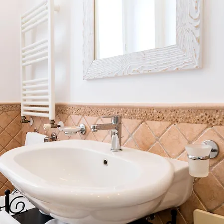 Seaside Caracciolo 4* Неаполь