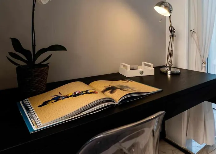 Seaside Caracciolo بيت ضيافة