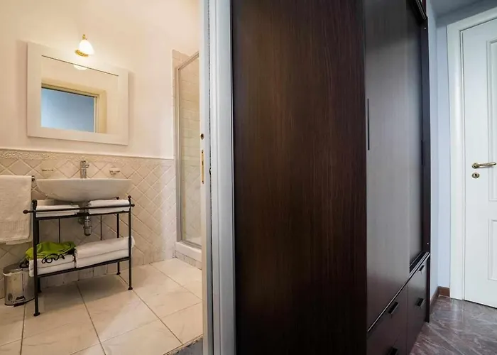 بيت ضيافة Seaside Caracciolo