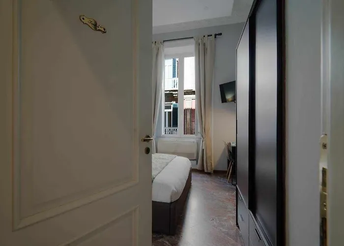 بيت ضيافة Seaside Caracciolo