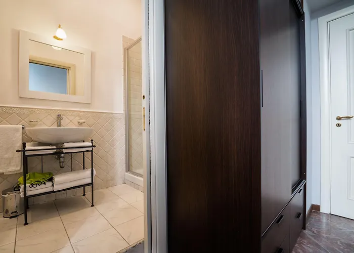 بيت ضيافة Seaside Caracciolo نابولي